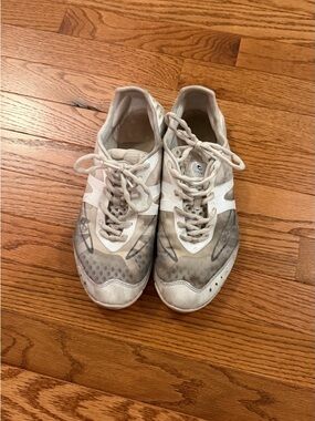Nfinity Vengence cheer shoes
